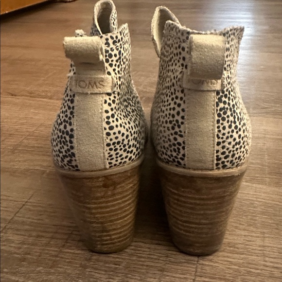 Toms Beige and Black Ankle Booties - Picture 5 of 5